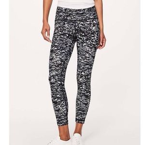 Lululemon Wunder Train High Rise Pant 25”